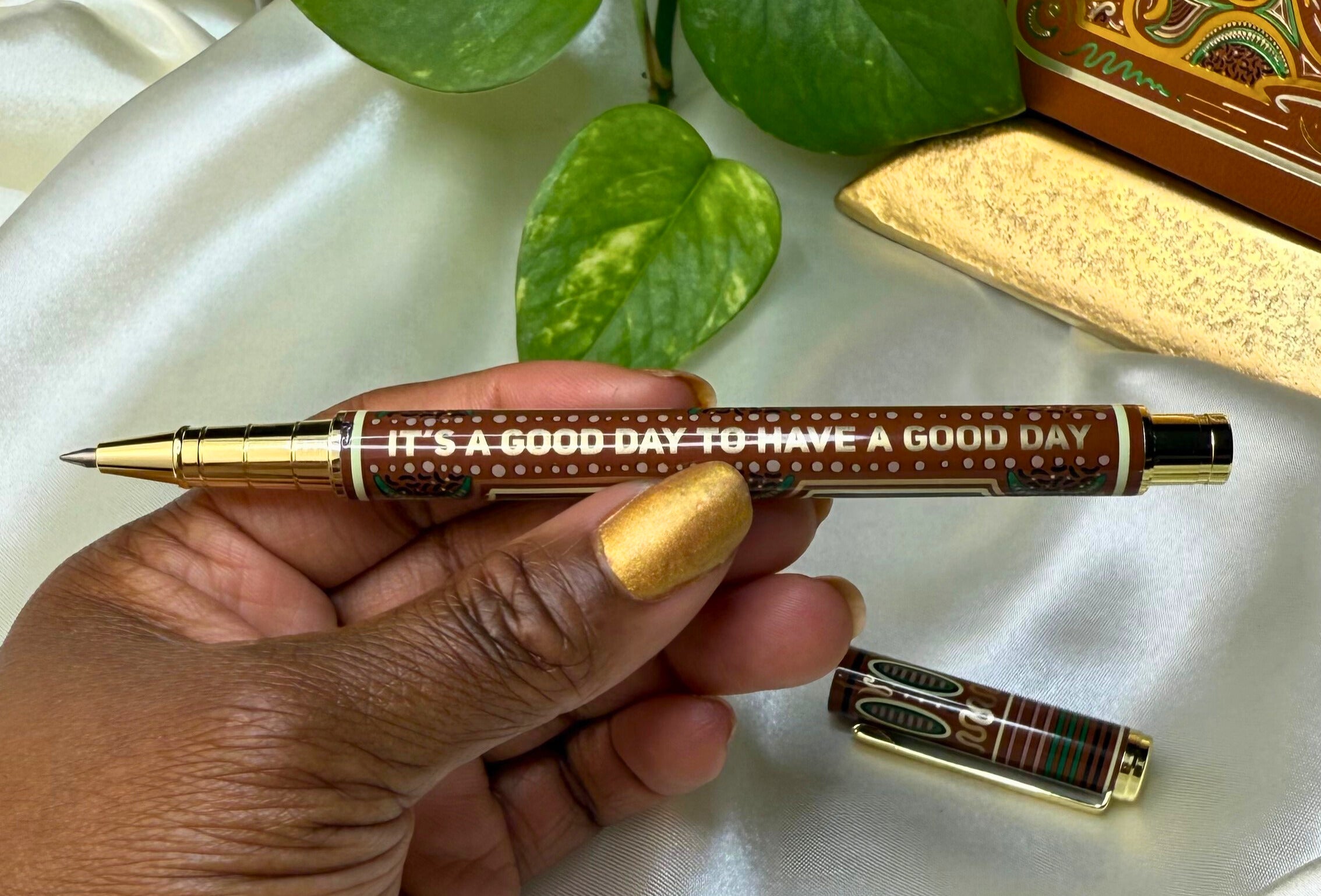 Cinnamon Brown Refillable Ballpoint Pen